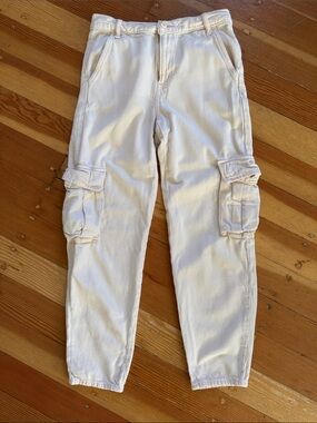 Levi’s Light Pink‎ Cargo Jeans 24